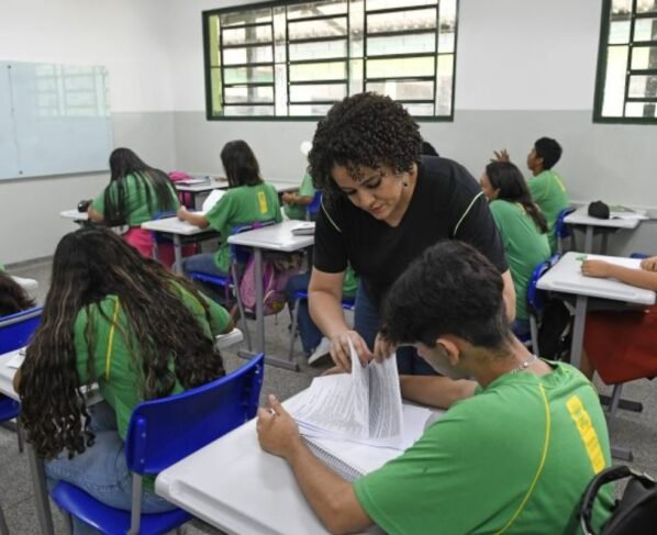 Pé-de-Meia: pagamentos começam na próxima terça-feira