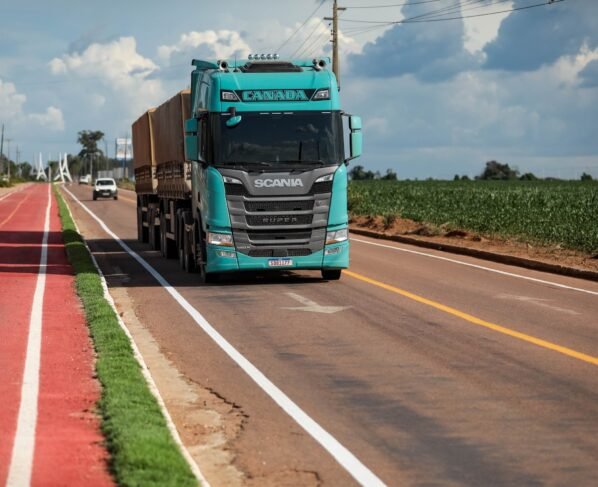 caminhão transporte de carga Mato Grosso Foto Christiano Antonucci Secom MT